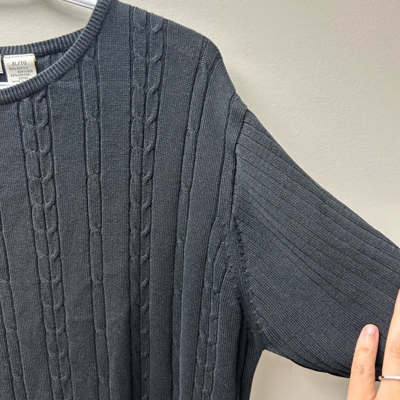 Gloria Vanderbilt Black T Shirt - Picture 2 of 4